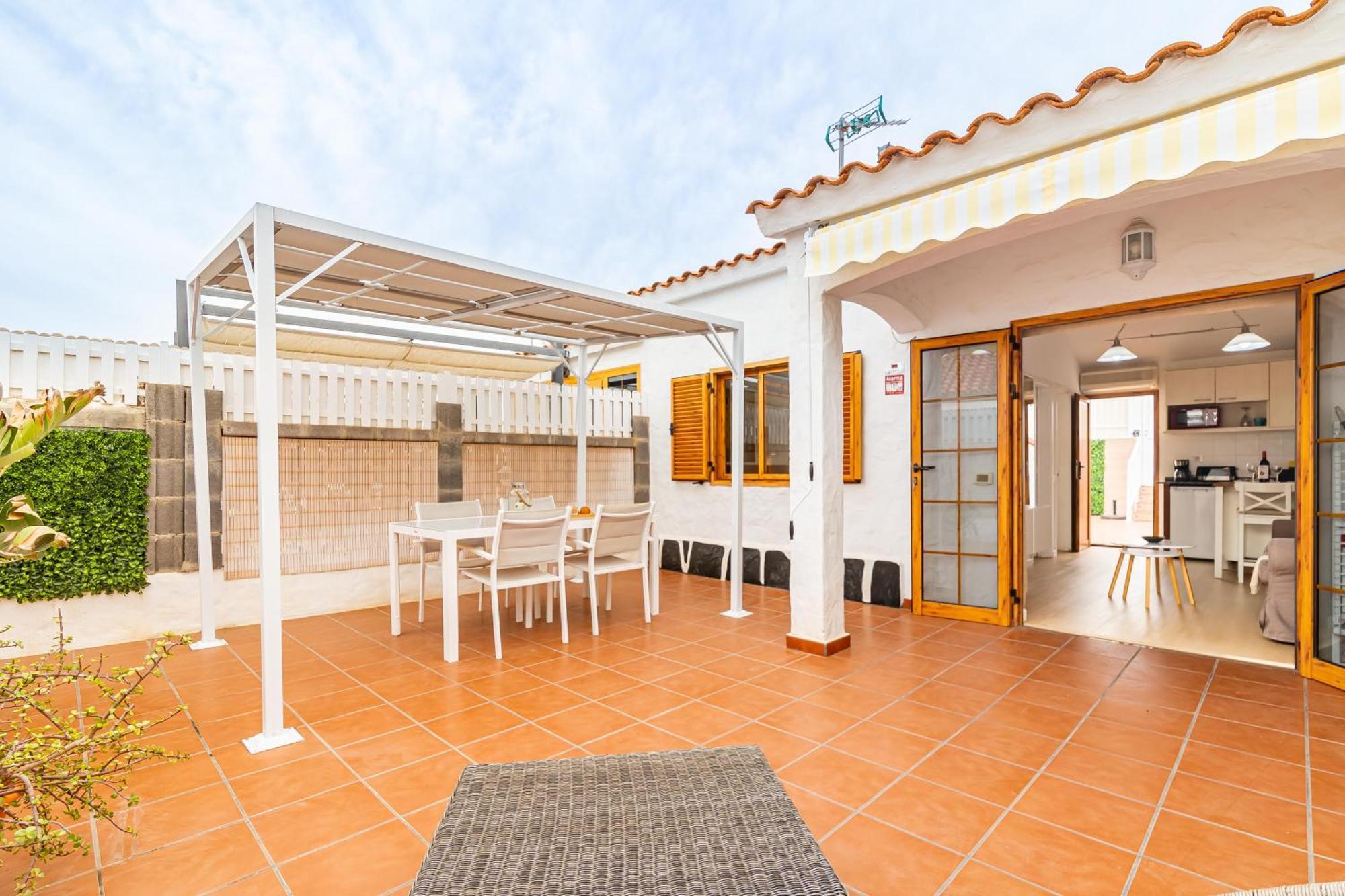 Canarian Holiday Home - Sunset Bungalow In Playa Del Ingles ซานบาร์โตโลเม ภายนอก รูปภาพ