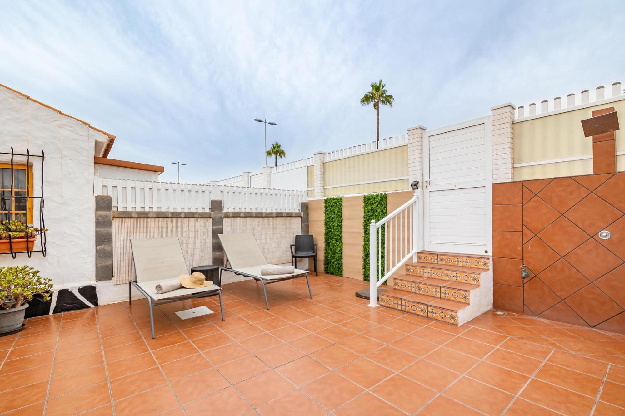 Canarian Holiday Home - Sunset Bungalow In Playa Del Ingles ซานบาร์โตโลเม ภายนอก รูปภาพ